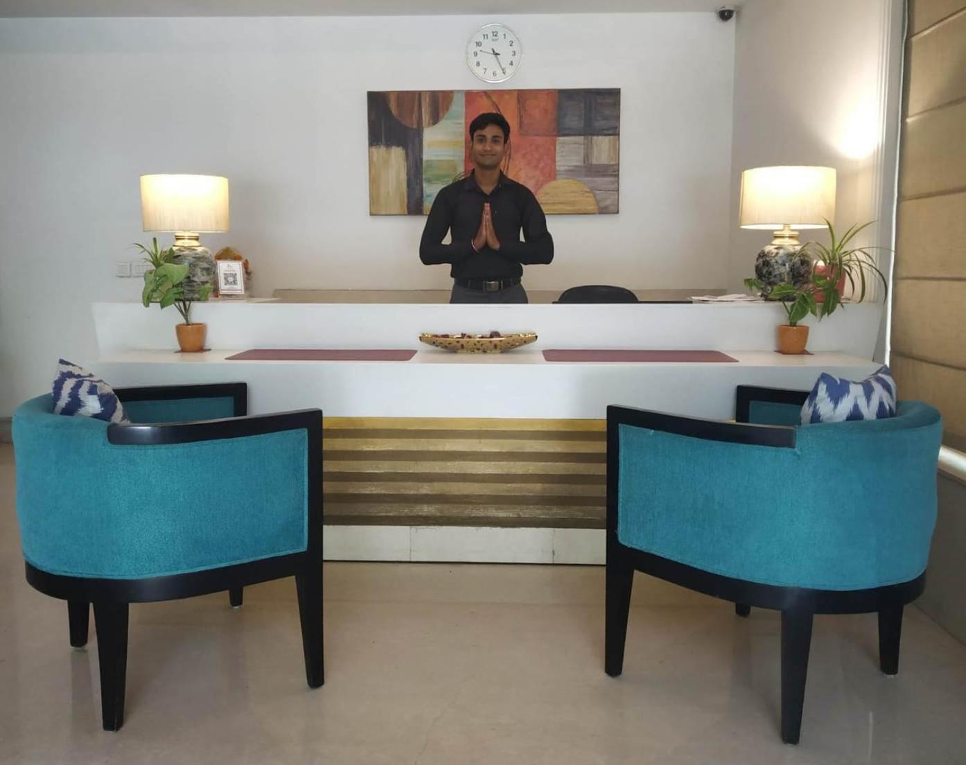 Inde Hotel Vista Woods Huda City Centre, คูร์เคาน์ ภายนอก รูปภาพ