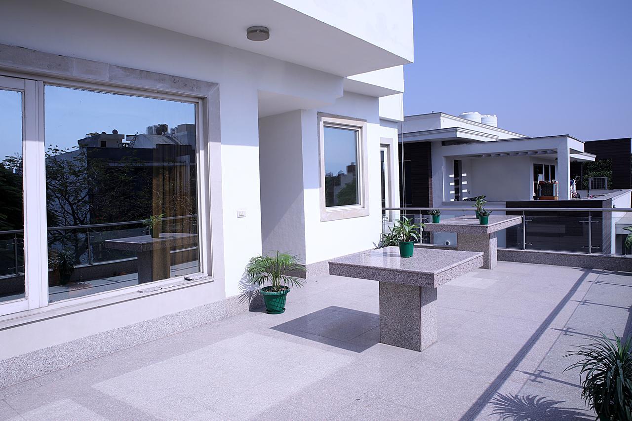 Inde Hotel Vista Woods Huda City Centre, คูร์เคาน์ ภายนอก รูปภาพ
