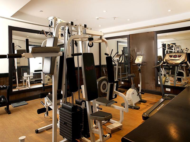 Inde Hotel Vista Woods Huda City Centre, คูร์เคาน์ ภายนอก รูปภาพ