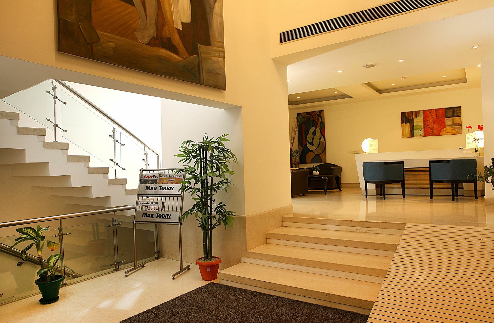 Inde Hotel Vista Woods Huda City Centre, คูร์เคาน์ ภายนอก รูปภาพ