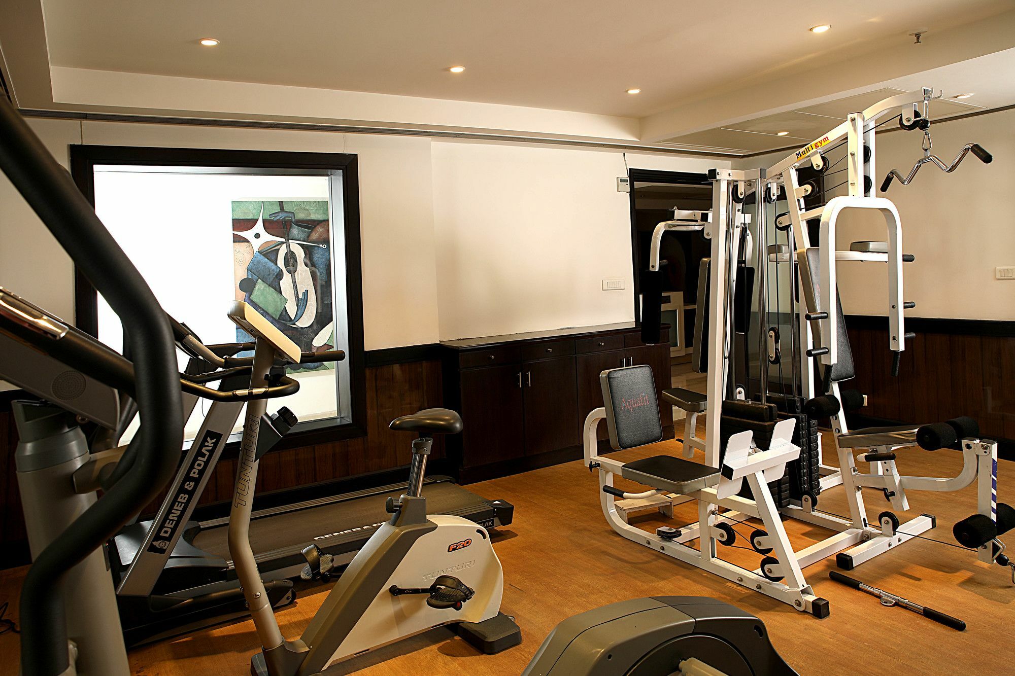 Inde Hotel Vista Woods Huda City Centre, คูร์เคาน์ ภายนอก รูปภาพ